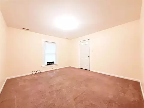 809 Pleasant Dr, Durham, NC 27703 photo 9