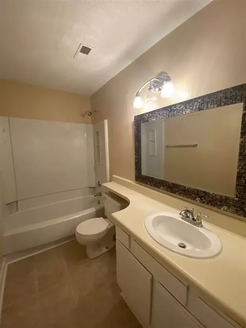 5804 Pointer Dr #201, Raleigh, NC 27609 photo 11