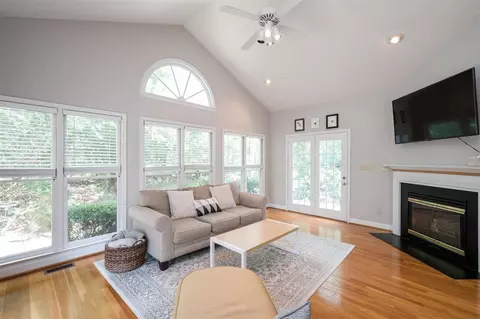 9 Marchmont Ct, Durham, NC 27705 photo 14