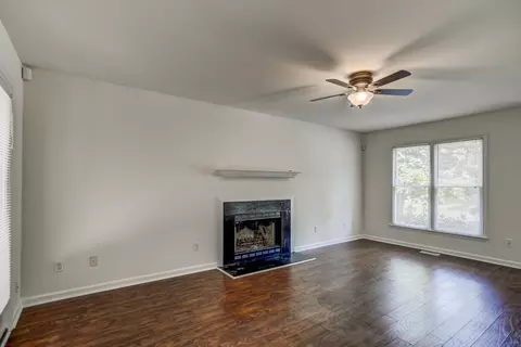 9 Bridgeport Dr, Durham, NC 27713 photo 3