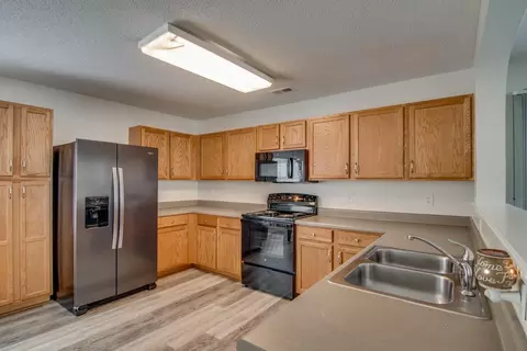 3609 Mountain Brook Cir, Durham, NC 27704 photo 9