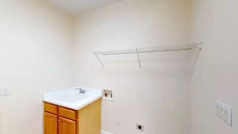 1009 E Oak Dr, Durham, NC 27705 photo 11
