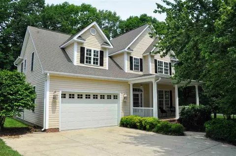 1009 E Oak Dr, Durham, NC 27705 photo 1
