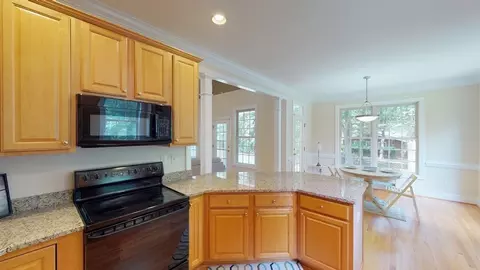 1009 E Oak Dr, Durham, NC 27705 photo 5