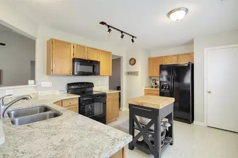 415 Sapphire Dr, Durham, NC 27703 photo 9