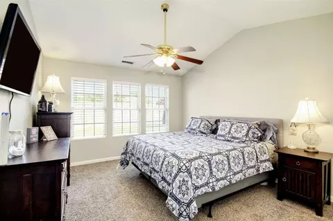 415 Sapphire Dr, Durham, NC 27703 photo 16
