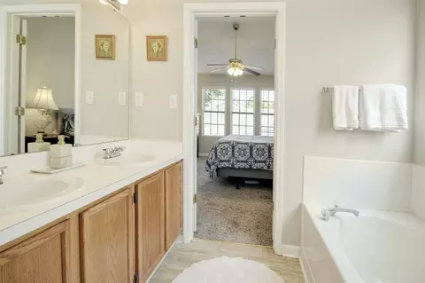 415 Sapphire Dr, Durham, NC 27703 photo 22