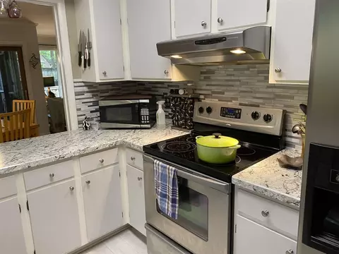 15 Pinnacle Rd, Durham, NC 27705 photo 4
