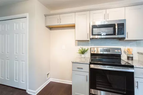 32 Lake Village Dr, Durham, NC 27713 photo 9