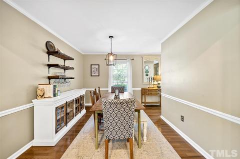 101 Flintlock Ct, Cary, NC 27513 photo 5