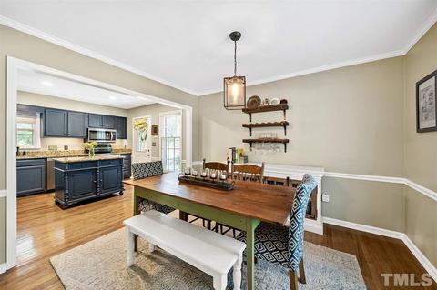 101 Flintlock Ct, Cary, NC 27513 photo 4