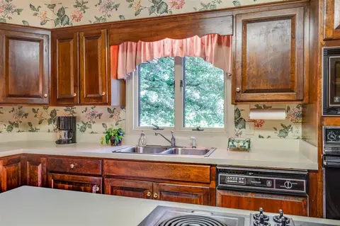 330 Red Oak Rd, Henderson, NC 27537 photo 9