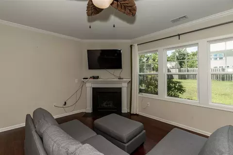 2062 October Dr, Durham, NC 27703 photo 8