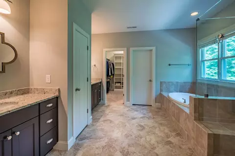 121 Ruskin Dr, Chapel Hill, NC 27516 photo 15