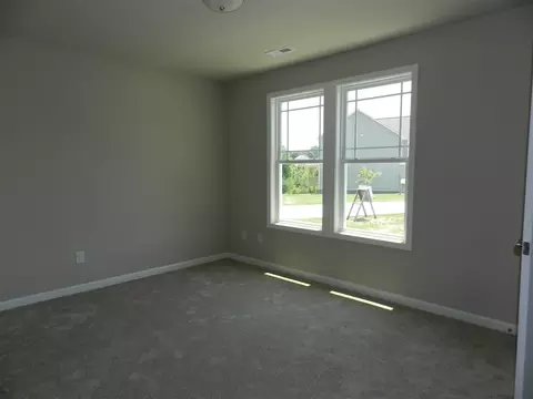 220 Cornfield Ln, Benson, NC 27504 photo 5