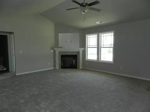 220 Cornfield Ln, Benson, NC 27504 photo 2
