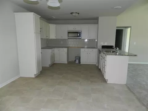 220 Cornfield Ln, Benson, NC 27504 photo 4