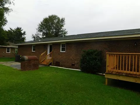307 E Kennedy Cir, Benson, NC 27504 photo 4