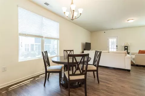 4348 Flintlock Ln, Durham, NC 27704 photo 9