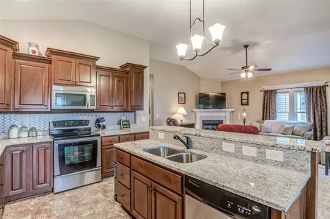 176 Beasley Estates Dr, Benson, NC 27504 photo 7