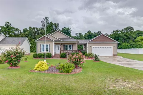 176 Beasley Estates Dr, Benson, NC 27504 photo 2