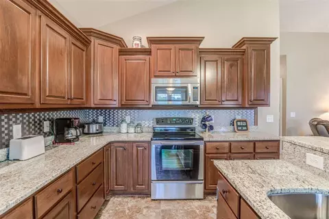 176 Beasley Estates Dr, Benson, NC 27504 photo 4