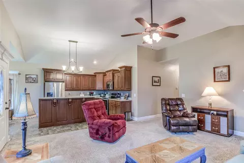 176 Beasley Estates Dr, Benson, NC 27504 photo 9