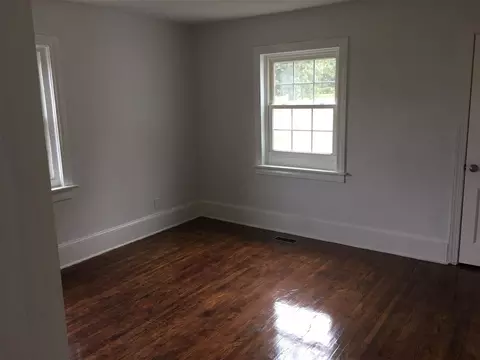 1009 W Broad St, Dunn, NC 28334 photo 3