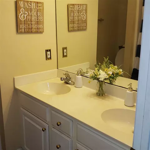 105 Bobby Dr, Garner, NC 27529 photo 11