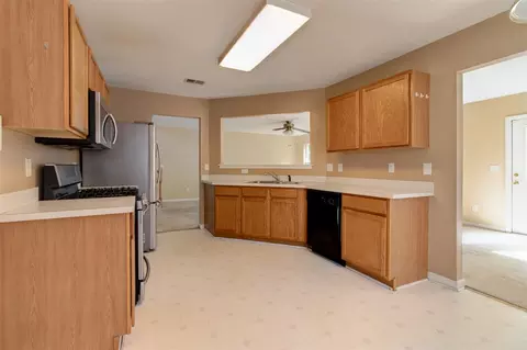 116 Pebblestone Dr, Durham, NC 27703 photo 8