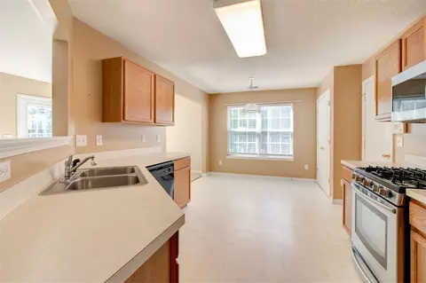 116 Pebblestone Dr, Durham, NC 27703 photo 9
