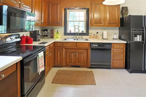 185 Robin Loop, Dunn, NC 28334 photo 8