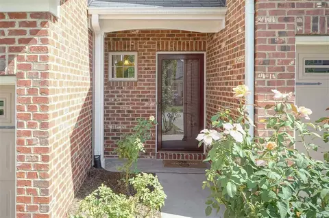 712 Sidepark St, Durham, NC 27703 photo 2