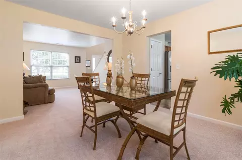 2040 Spring Creek Dr, Durham, NC 27704 photo 9
