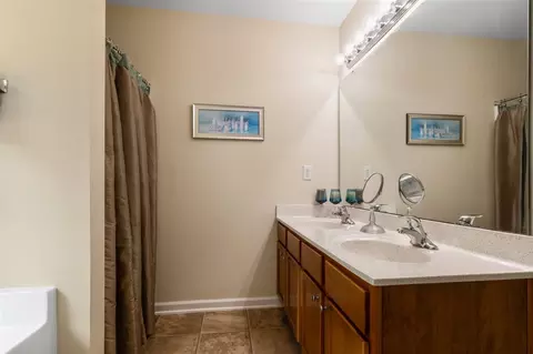 2040 Spring Creek Dr, Durham, NC 27704 photo 19