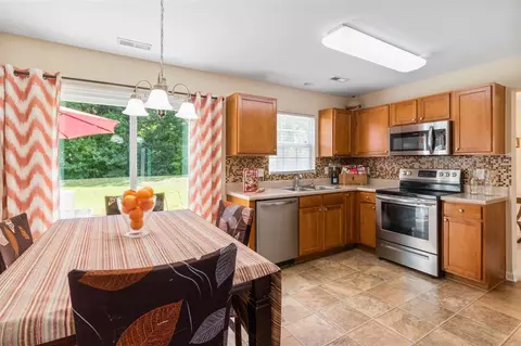 2040 Spring Creek Dr, Durham, NC 27704 photo 7