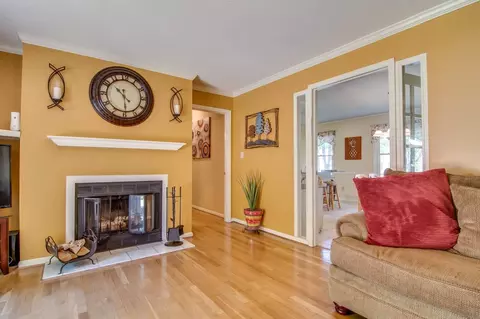 411 Chivalry Dr, Durham, NC 27703 photo 5