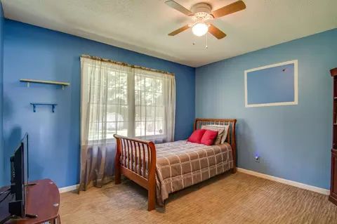 411 Chivalry Dr, Durham, NC 27703 photo 23