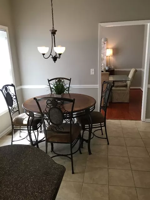 200 Maymont Dr, Durham, NC 27703 photo 9