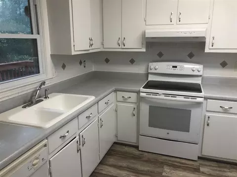 131 Jefferson Dr, Durham, NC 27712 photo 2