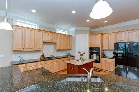 931 S Bend Dr, Durham, NC 27713 photo 6