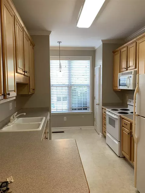 40 Scottish Ln, Durham, NC 27707 photo 6