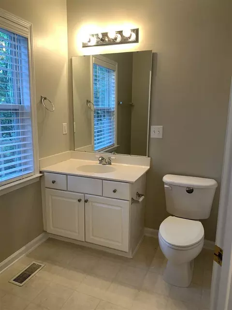 40 Scottish Ln, Durham, NC 27707 photo 18