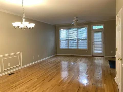 40 Scottish Ln, Durham, NC 27707 photo 4