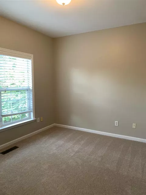 40 Scottish Ln, Durham, NC 27707 photo 15