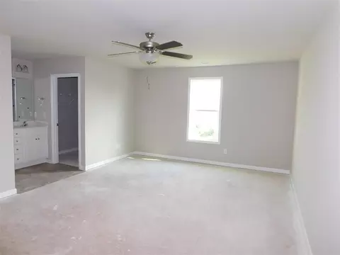 106 Cornfield Ln, Benson, NC 27504 photo 11