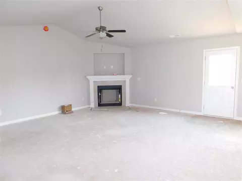 106 Cornfield Ln, Benson, NC 27504 photo 5