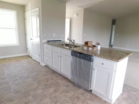 106 Cornfield Ln, Benson, NC 27504 photo 8