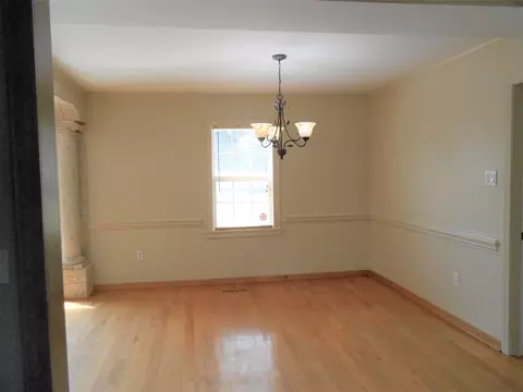 611 E Anderson St, Selma, NC 27576 photo 11