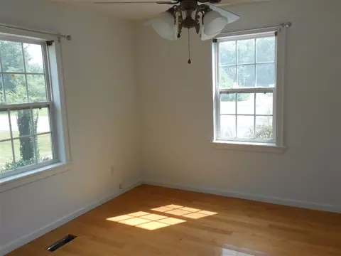 611 E Anderson St, Selma, NC 27576 photo 14